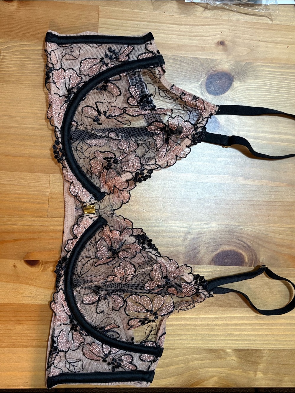 Victoria's Secret Sheer Floral Lace Underwire Bra in Pink & Black